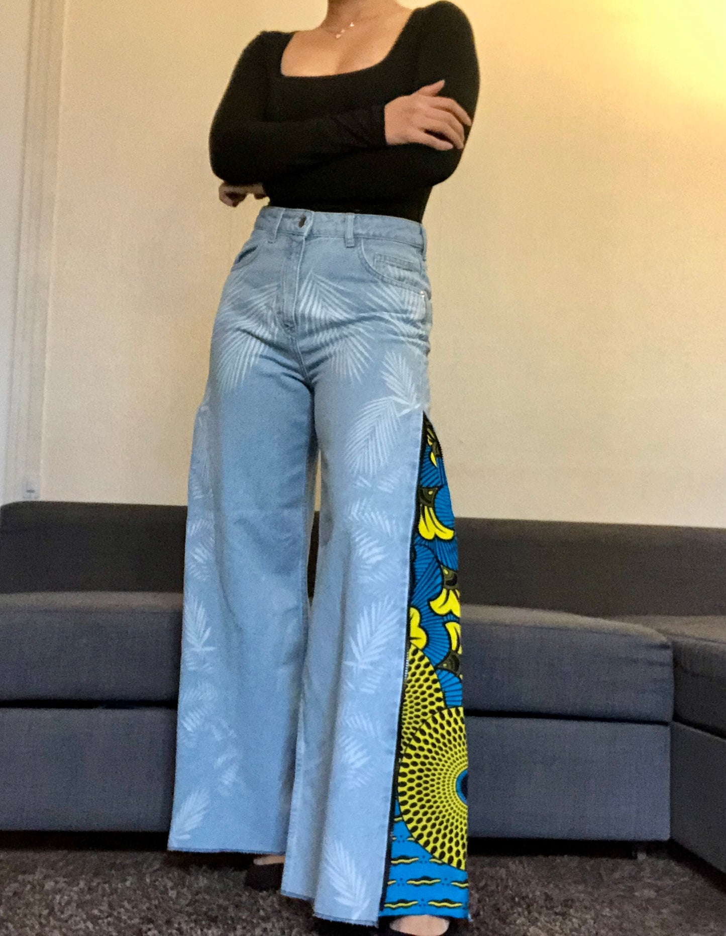 PANTALON EN JEAN MOTIF WAX