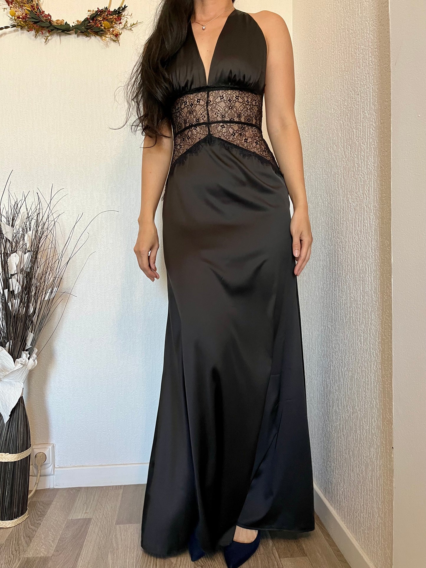 ROBE SATIN NOIR
