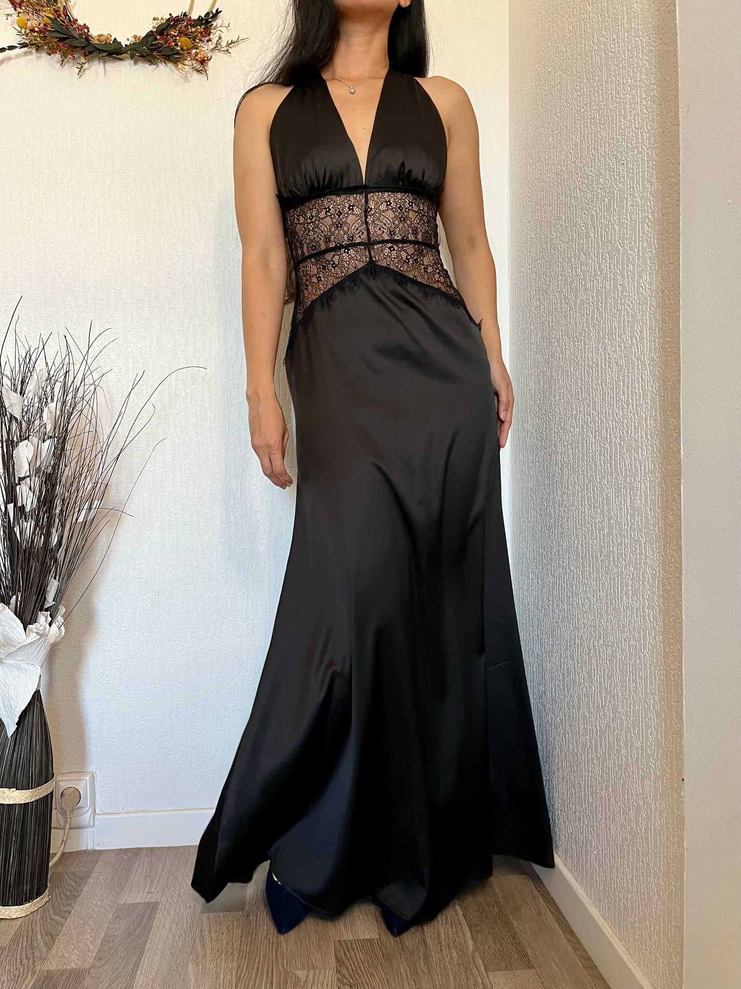 ROBE SATIN NOIR