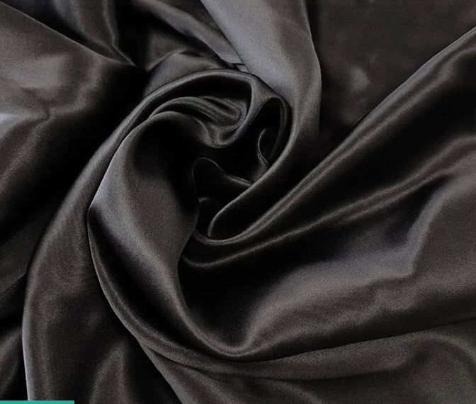 ROBE VOLANT, FLYING DRESS, ROBE CONVERTIBLE NOIRE