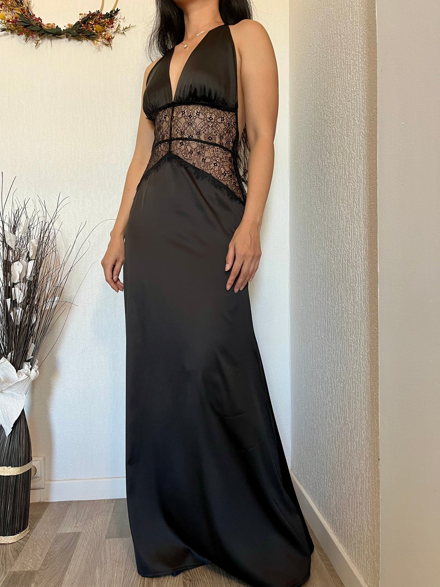 ROBE SATIN NOIR