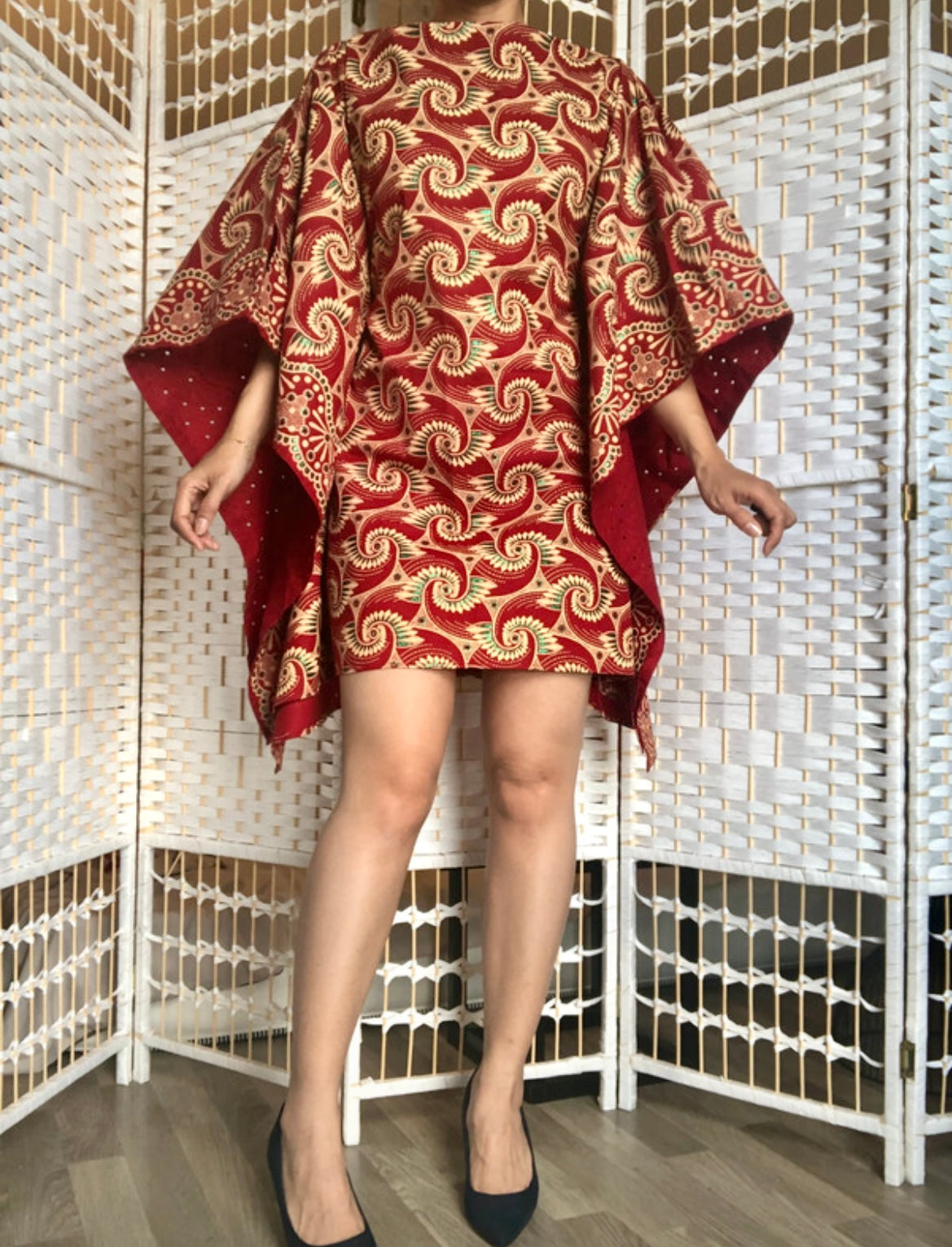 ROBE WAX ROUGE BRODERIE