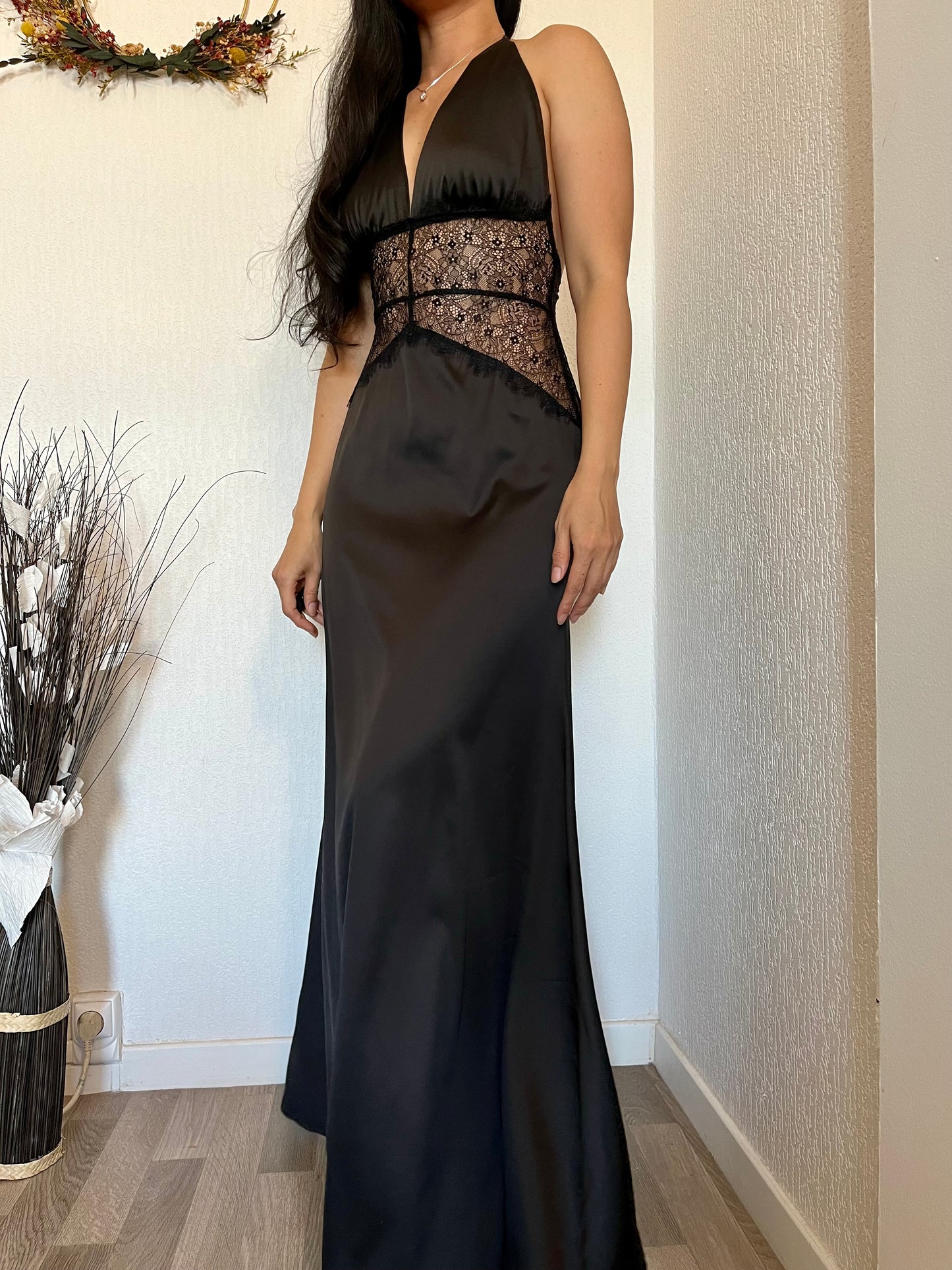 ROBE SATIN NOIR